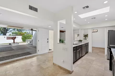 Entry Way - 4816 Earll Dr, Phoenix, AZ 85018 photo 3 of 3