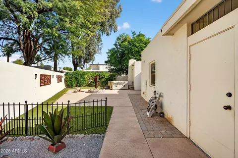 Exterior - 4816 Earll Dr, Phoenix, AZ 85018 photo 3 of 14