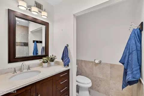 Bath - 4816 Earll Dr, Phoenix, AZ 85018 photo 2 of 4