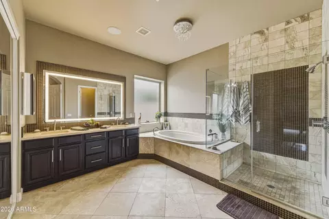 Bath - 636 E Vermont Dr, Gilbert, AZ 85295 photo 4 of 8