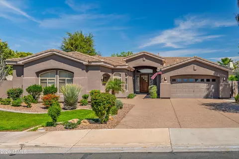 Exterior - 636 E Vermont Dr, Gilbert, AZ 85295 photo 4 of 13