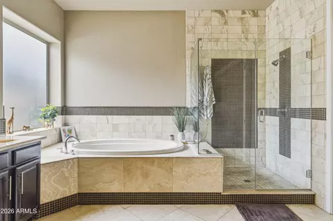 Bath - 636 E Vermont Dr, Gilbert, AZ 85295 photo 2 of 8