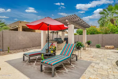 Exterior - 636 E Vermont Dr, Gilbert, AZ 85295 photo 11 of 13