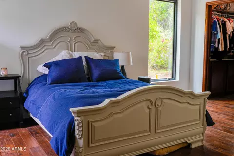 Bedroom - 20 E Bethany Home Rd, Phoenix, AZ 85012 photo 2 of 4