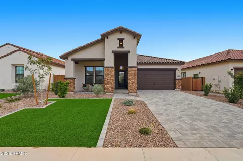 685 E Greenback Dr, San Tan Valley, AZ 85140