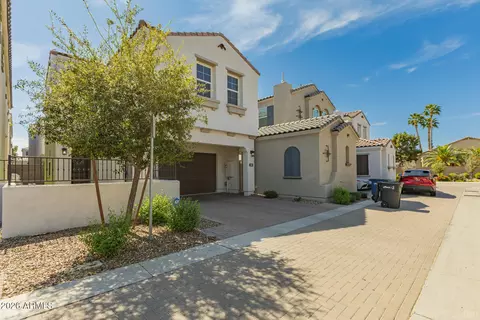 Exterior - 1489 E Shannon St, Gilbert, AZ 85295 photo 2 of 8