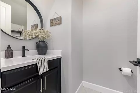 Bath - 1489 E Shannon St, Gilbert, AZ 85295 photo 1 of 4