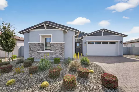 Exterior - 9969 S Dutchman Dr, Apache Junction, AZ 85120 photo 1 of 12