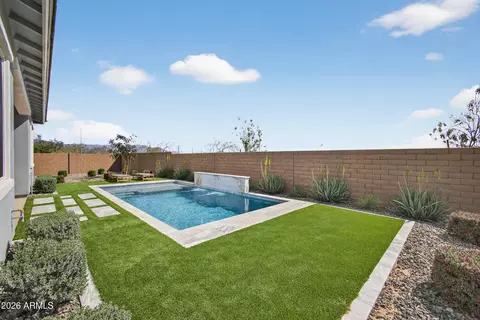 Exterior - 9969 S Dutchman Dr, Apache Junction, AZ 85120 photo 5 of 12