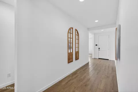 Entry Way - 9941 S Dutchman Dr, Apache Junction, AZ 85120 photo 4 of 6