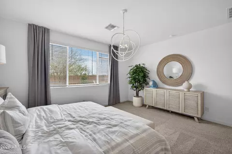 Bedroom - 9941 S Dutchman Dr, Apache Junction, AZ 85120 photo 2 of 9