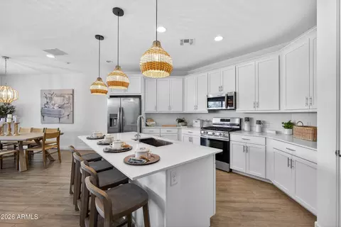 Kitchen - 9941 S Dutchman Dr, Apache Junction, AZ 85120 photo 4 of 4