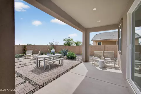 Exterior - 9941 S Dutchman Dr, Apache Junction, AZ 85120 photo 2 of 12