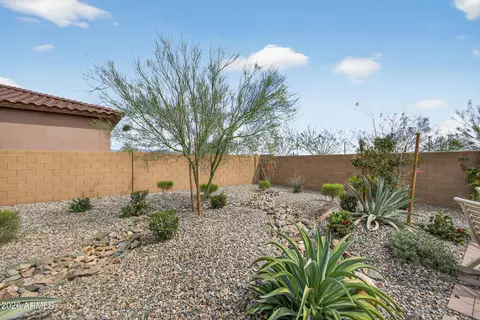 Exterior - 9941 S Dutchman Dr, Apache Junction, AZ 85120 photo 4 of 12