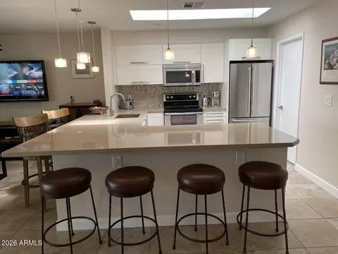 524 W Colgate Dr, Tempe, AZ 85283