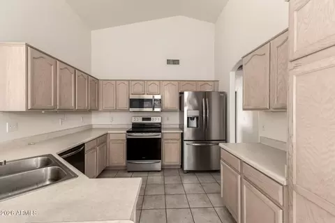 Kitchen - 5648 E Holmes Ave, Mesa, AZ 85206 photo 2 of 2