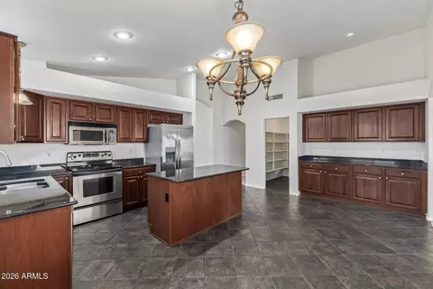Kitchen - 3930 E Simpson Rd, Gilbert, AZ 85297 photo 4 of 5