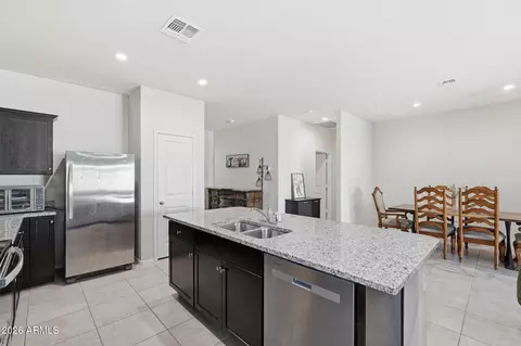 Kitchen - 9458 E Cotton Rd, Florence, AZ 85132 photo 4 of 5