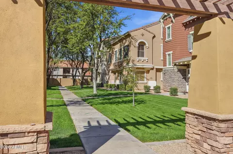 161 W Campbell Ct, Gilbert, AZ 85233