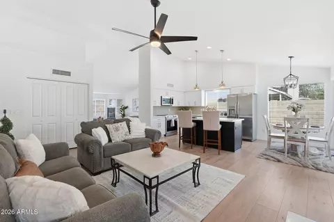 6401 W Madras Ln, Glendale, AZ 85306