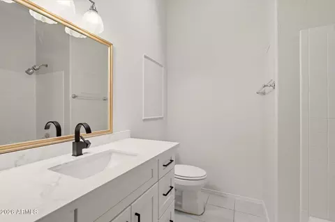 Bath - 814 E Stanford Ave, Gilbert, AZ 85234 photo 3 of 3
