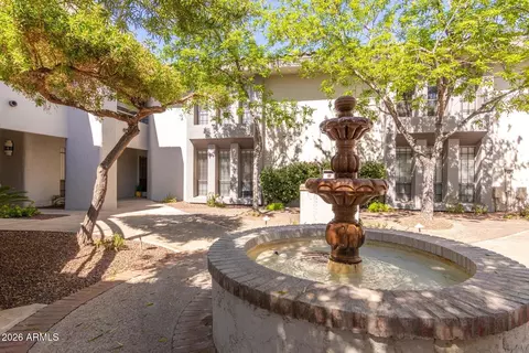 5221 N 24th St #208, Phoenix, AZ 85016