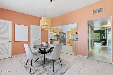 Dining - 1201 E Rose Ln #9, Phoenix, AZ 85014 photo 1 of 2