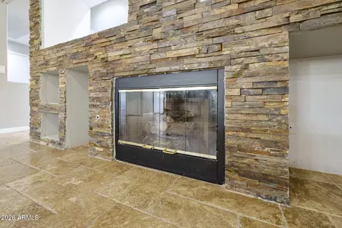 Living - 4025 W Wethersfield Rd, Phoenix, AZ 85029 photo 6 of 9