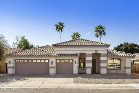 Exterior - 4025 W Wethersfield Rd, Phoenix, AZ 85029 photo 2 of 8