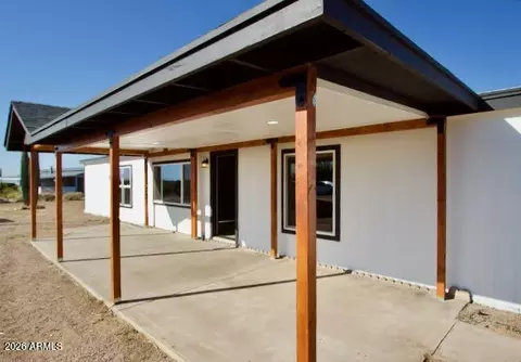 Exterior - 1470 S Bowman Rd, Apache Junction, AZ 85119 photo 4 of 6