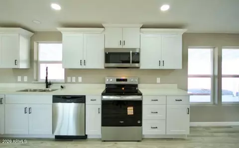 Kitchen - 1470 S Bowman Rd, Apache Junction, AZ 85119 photo 1 of 2