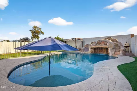 135 W Angus Rd, San Tan Valley, AZ 85143