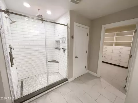 Bath - 1099 E Sourwood Dr, Gilbert, AZ 85298 photo 2 of 4