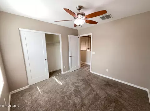 Bedroom - 1099 E Sourwood Dr, Gilbert, AZ 85298 photo 4 of 7