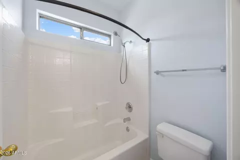 Bath - 3006 E Kings Ave, Phoenix, AZ 85032 photo 6 of 6