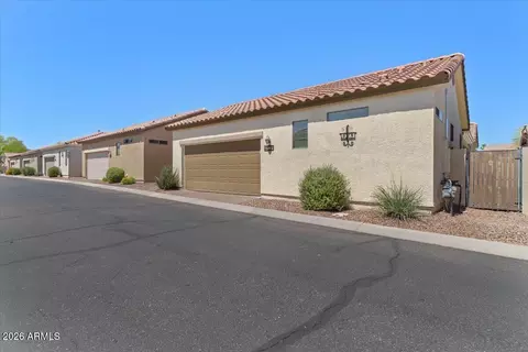 Exterior - 4636 E Maplewood St, Gilbert, AZ 85297 photo 9 of 9