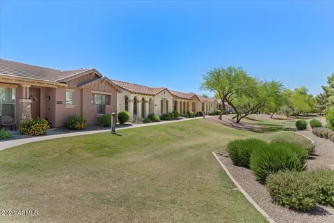 Exterior - 4636 E Maplewood St, Gilbert, AZ 85297 photo 8 of 9