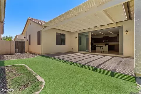 Exterior - 4636 E Maplewood St, Gilbert, AZ 85297 photo 5 of 9