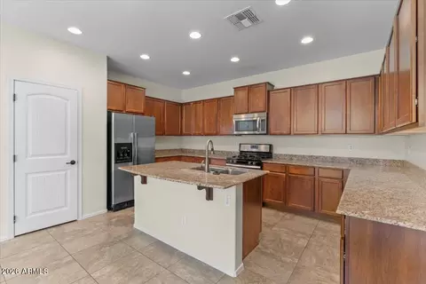 Kitchen - 4636 E Maplewood St, Gilbert, AZ 85297 photo 1 of 4