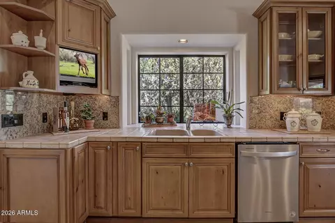 Kitchen - 2600 E Wild Rose Cir, Payson, AZ 85541 photo 3 of 4