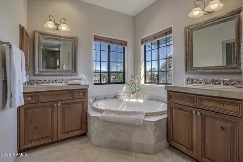 Bath - 2600 E Wild Rose Cir, Payson, AZ 85541 photo 3 of 5
