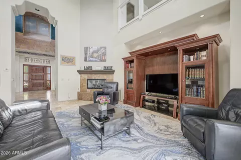Living - 6012 N 3rd St, Phoenix, AZ 85012 photo 4 of 5
