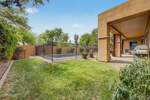 Exterior - 6012 N 3rd St, Phoenix, AZ 85012 photo 5 of 9