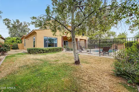 Exterior - 6012 N 3rd St, Phoenix, AZ 85012 photo 7 of 9