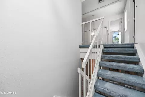 Entry Way - 718 E Peoria Ave, Phoenix, AZ 85020 photo 8 of 11