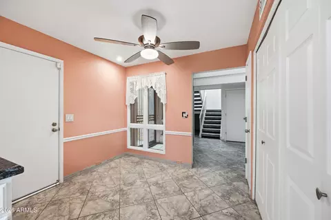Entry Way - 718 E Peoria Ave, Phoenix, AZ 85020 photo 3 of 11