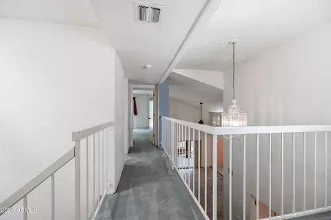 Entry Way - 718 E Peoria Ave, Phoenix, AZ 85020 photo 9 of 11