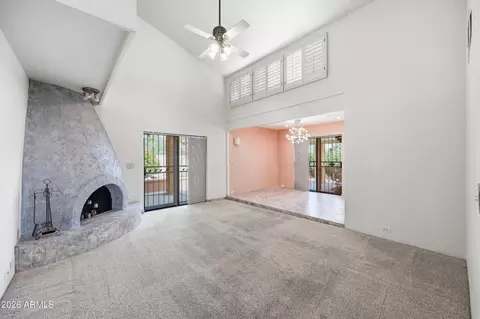 Living - 718 E Peoria Ave, Phoenix, AZ 85020 photo 1 of 2