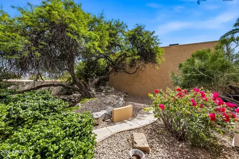 Exterior - 718 E Peoria Ave, Phoenix, AZ 85020 photo 6 of 9