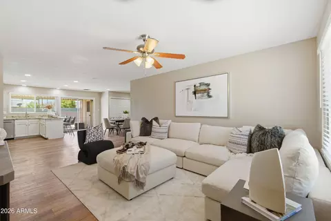 1527 W Alamo Dr, Chandler, AZ 85224